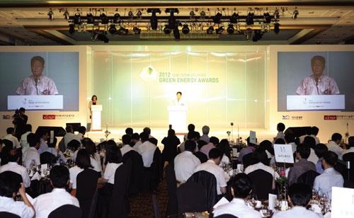 2012년 10대 그린에너지 어워드Green Energy Award  전기차 Ray 등 그린에너지 우수 기술 선정