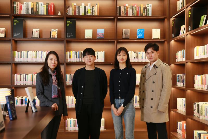 【신기술 3】 세계최고 효율의 피부 부착형 페브로스카이트 발광 소자 개발